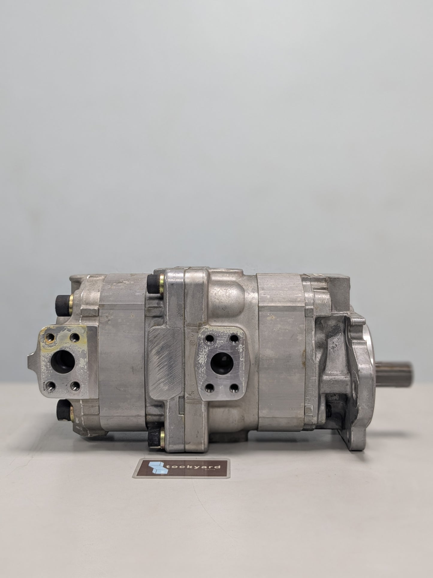 (STK00017) Gear Pump - 705-52-30040