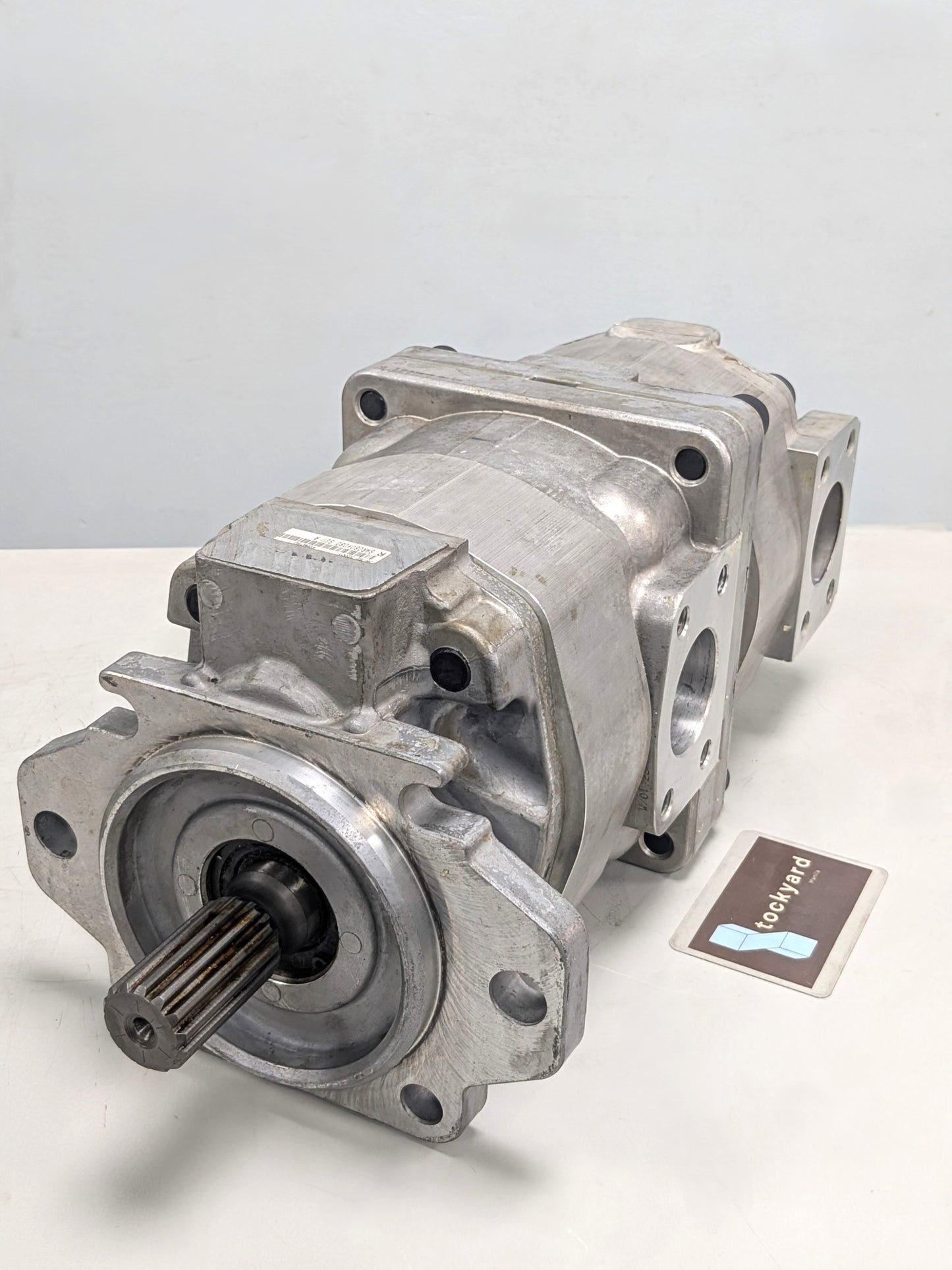(STK00018) Gear Pump - 705-52-32001