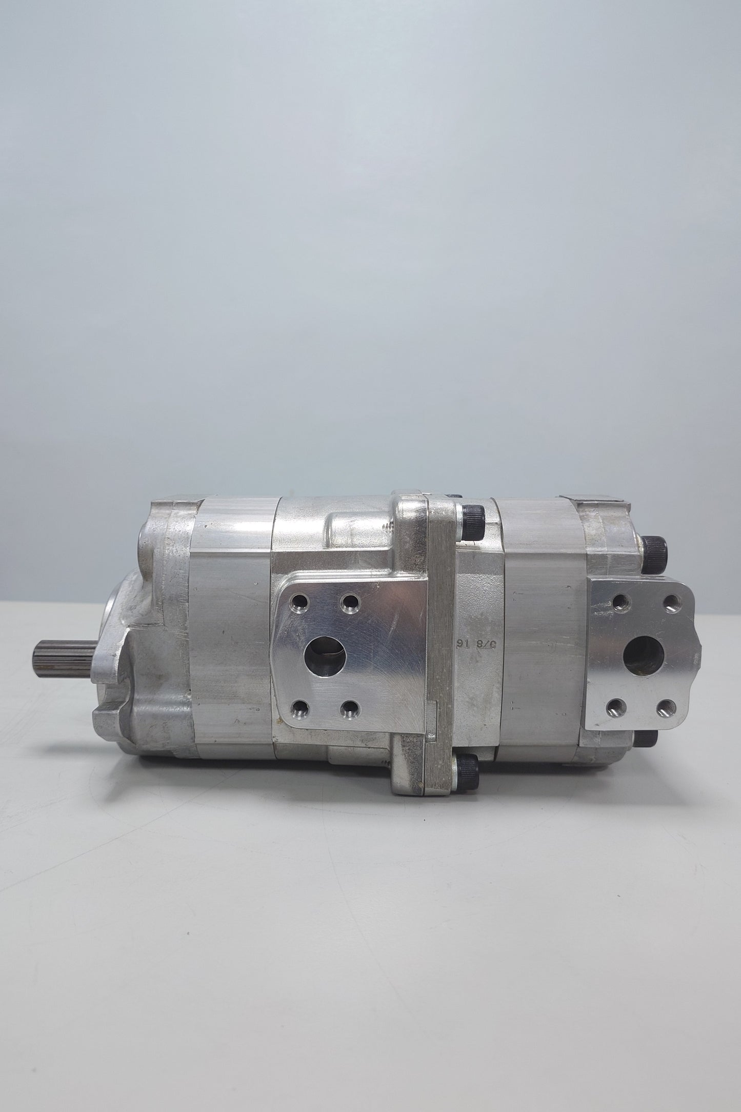 (STK00007 - Gear Pump) 705-51-10010