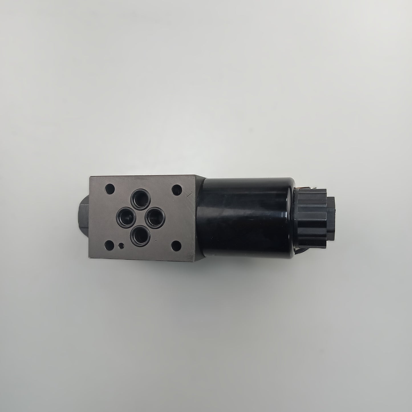 (Directional Control Valve) SWH-G02-C9B-D24-31