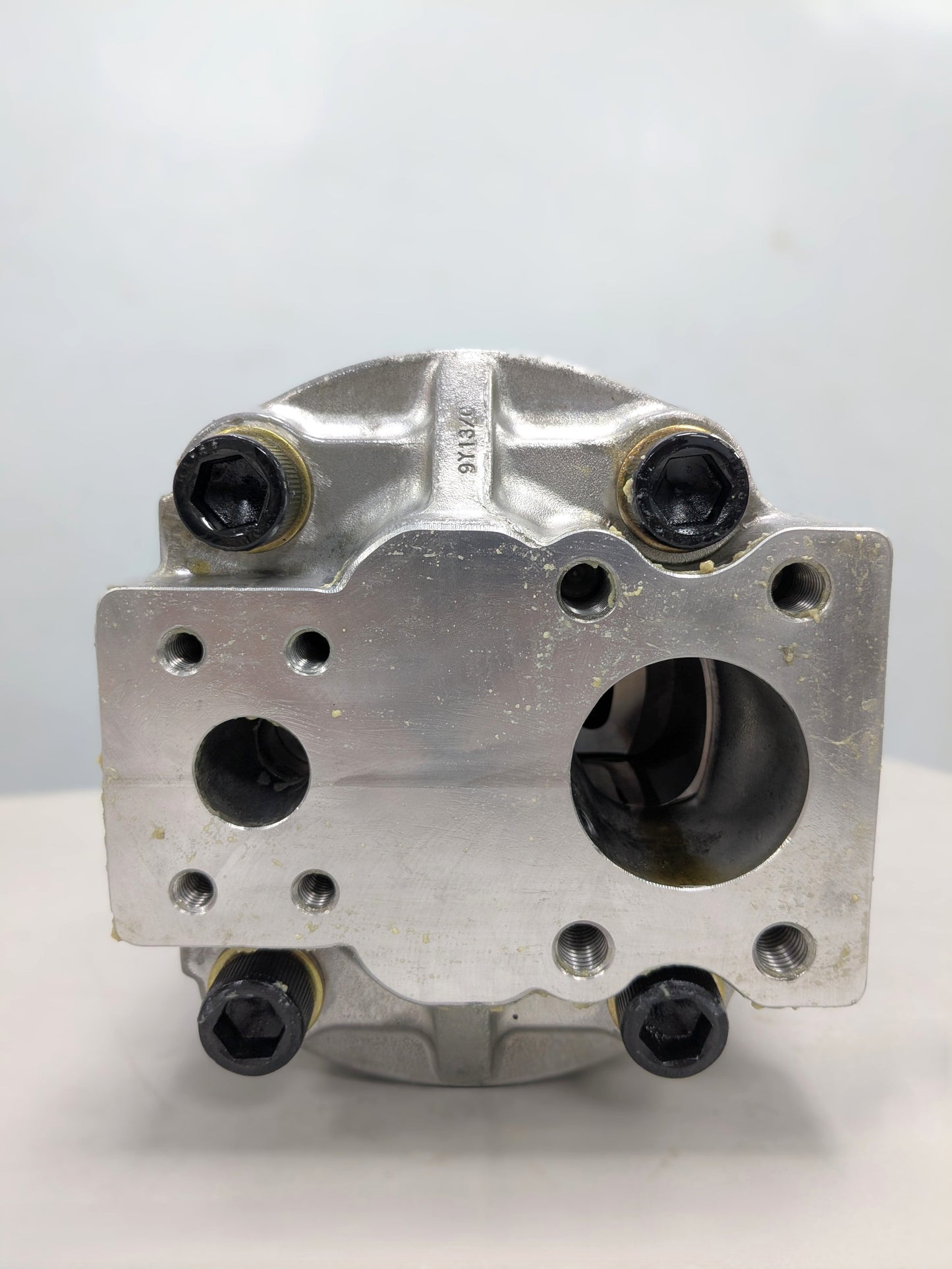 (STK00005 - Gear Pump) 705-11-36100