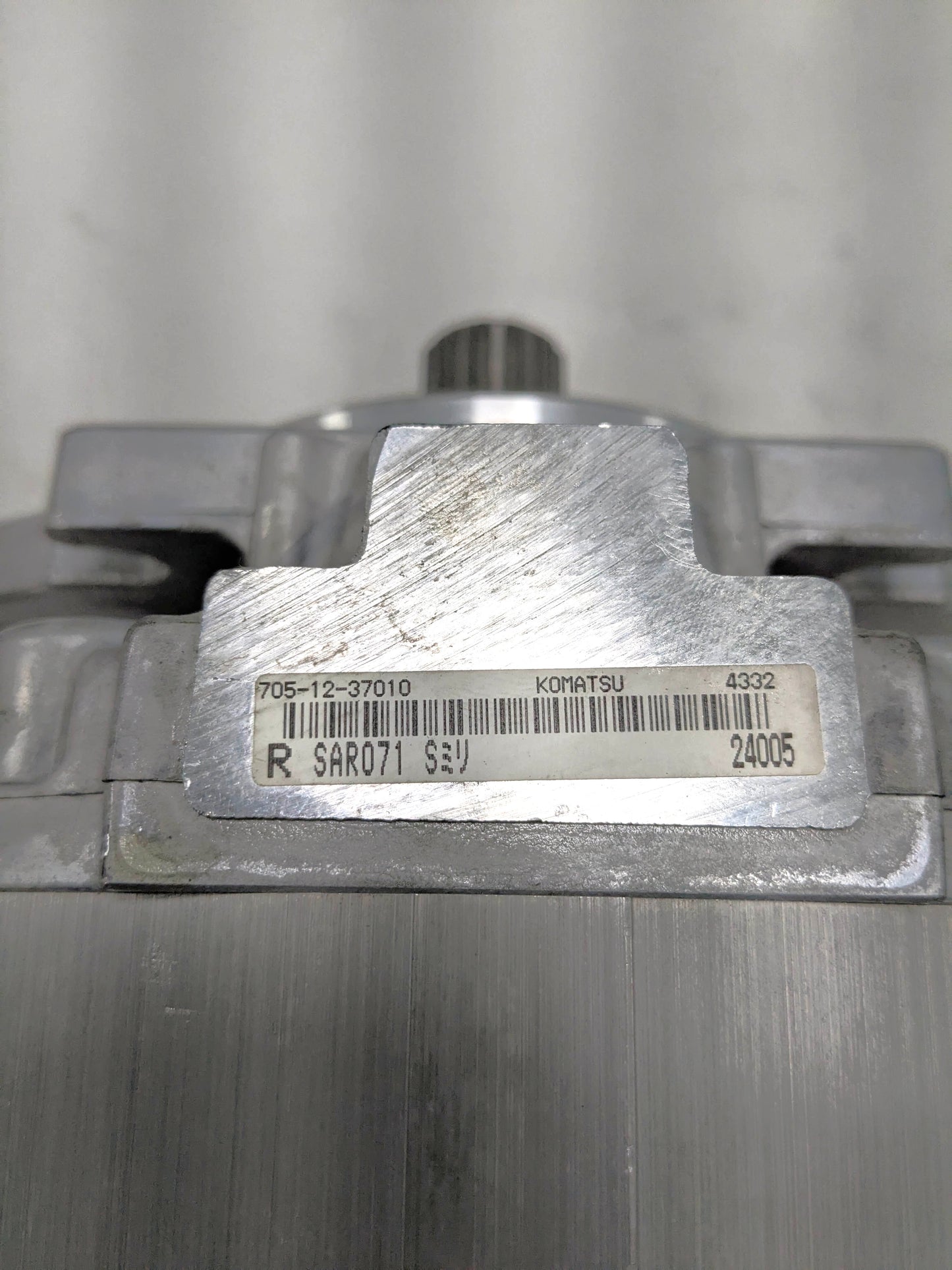 (STK00006 - Gear Pump) 705-12-37010